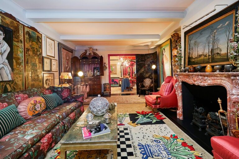 Gloria Vanderbilt’s Manhattan Condominium on Sale for $1.12 Million