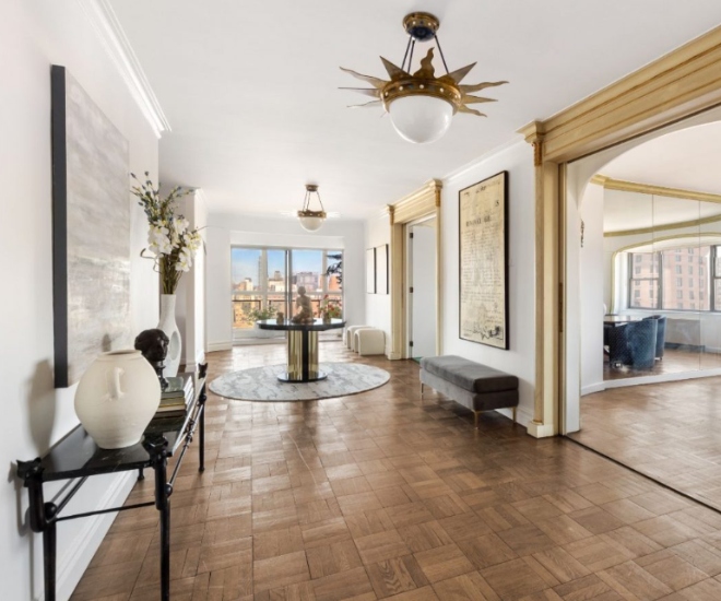 American Literature Icon Erica Jong Places Up Manhattan Residence for Sale