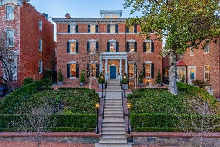 Personal a Piece of Historical past – The Jackie Kennedy’s First House