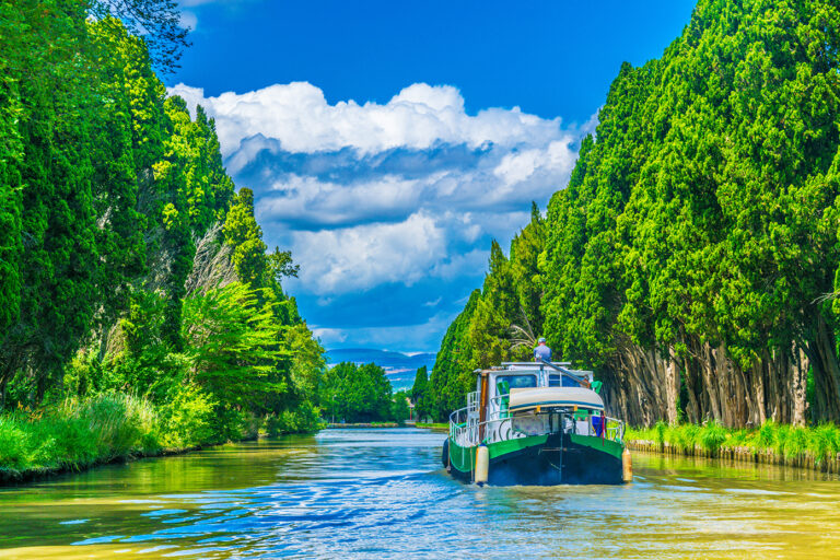 Le Boats 10 Romantic Experiences on the Canal du Midi