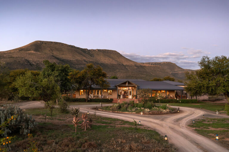 Spectacular Samara Karoo Lodge in South Africa’s Nice Karoo